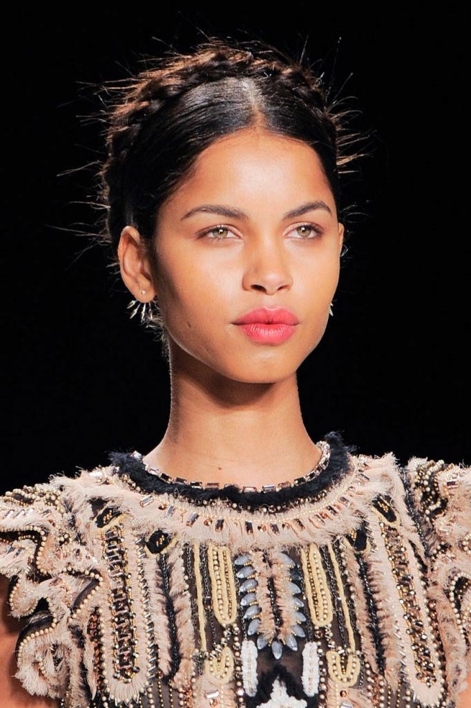 dámske účesy 2018 pre dlhé vlasy